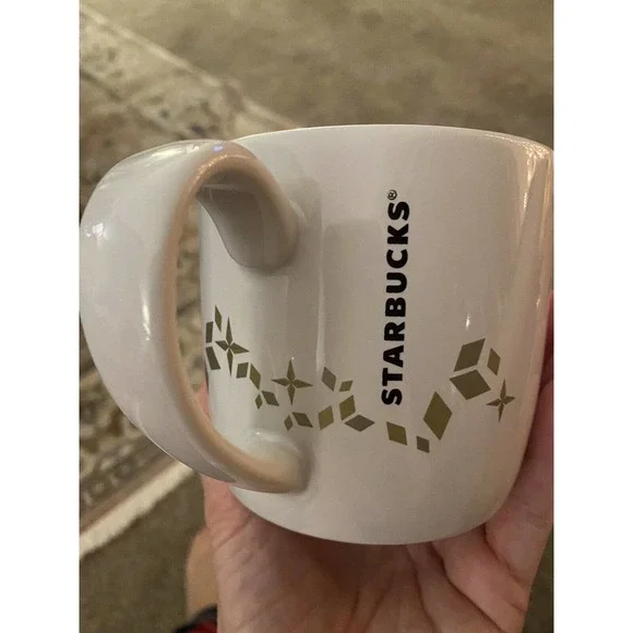 Starbucks Coffee Mug 2013 Collector Series Holiday White/Green/Gold 14 Oz EUC - Picture 2 of 4